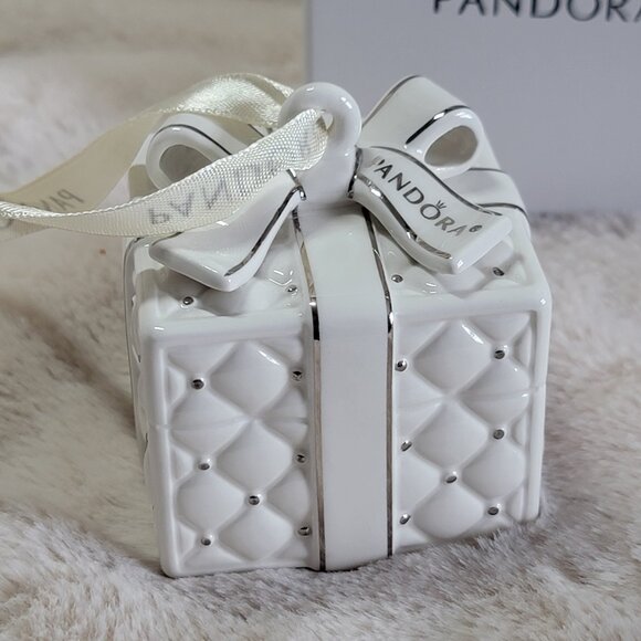 Pandora Porcelain "Holiday Gift Box" 2016 Limited Edition Christmas Ornament - Picture 3 of 16